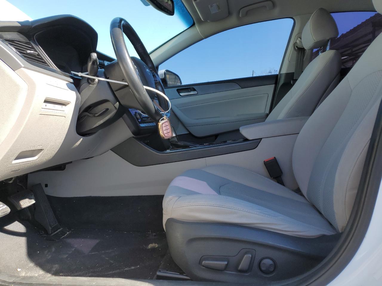 2018 Hyundai Sonata - Image 7