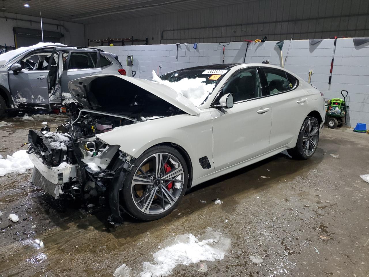 Candia, NH에서 판매 중인 2025 Genesis G70 Base - Front End