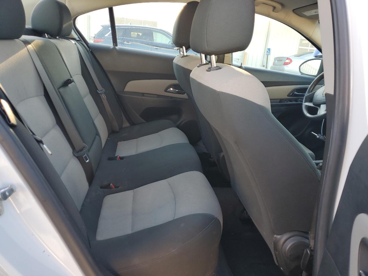 2012 Chevrolet Cruze - Image 10