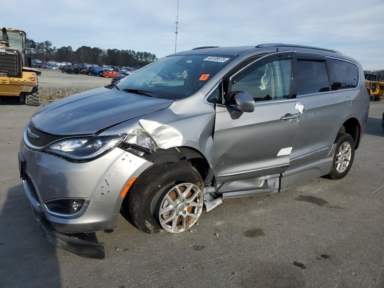 2020 Chrysler Pacifica - Image 1
