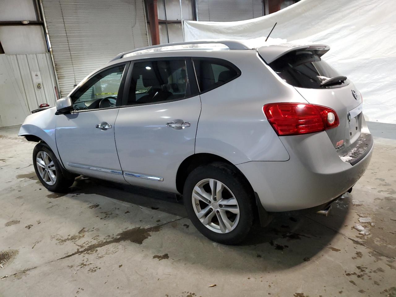 2012 Nissan Rogue - Image 2