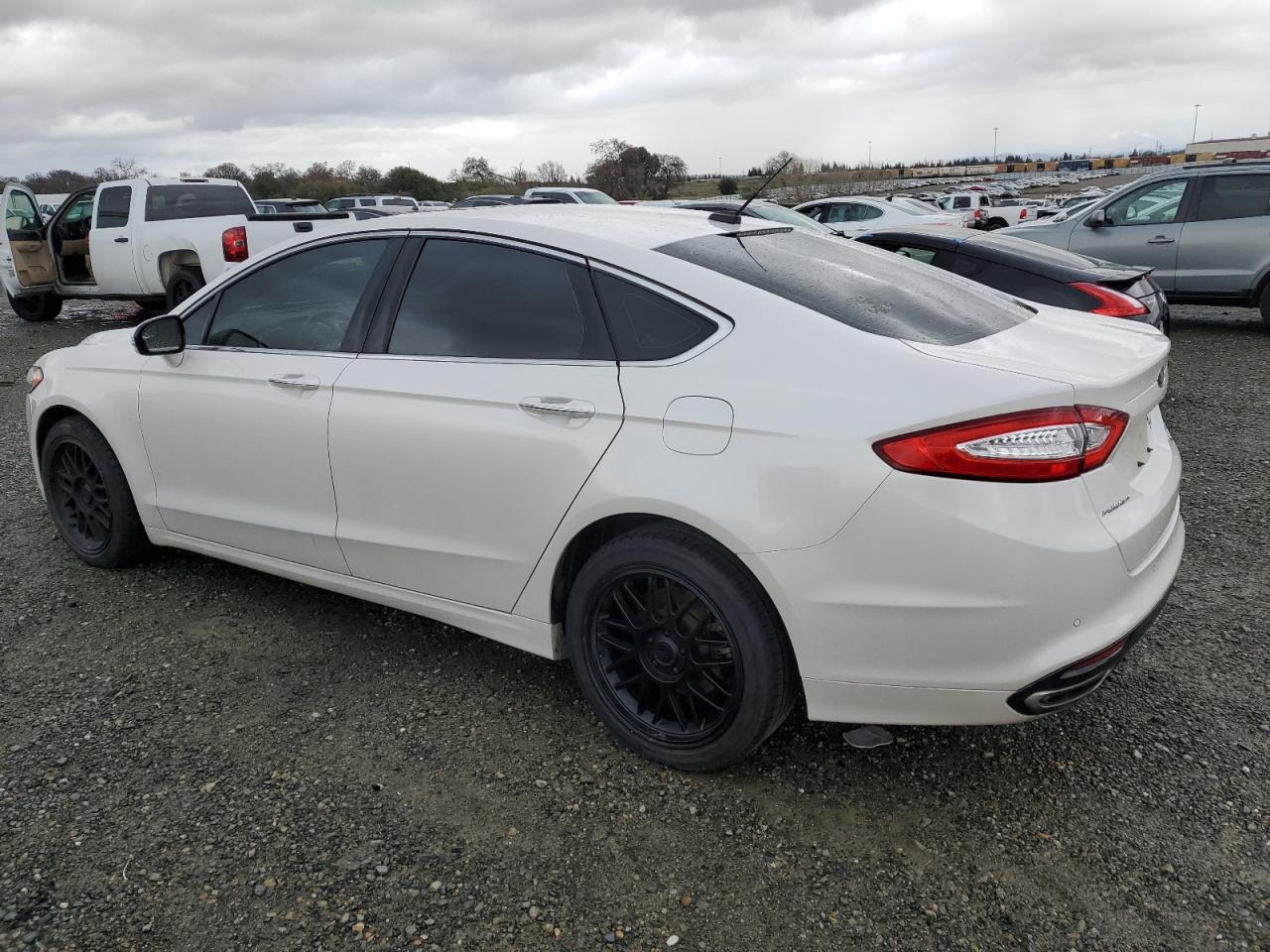 2016 Ford Fusion - Image 2