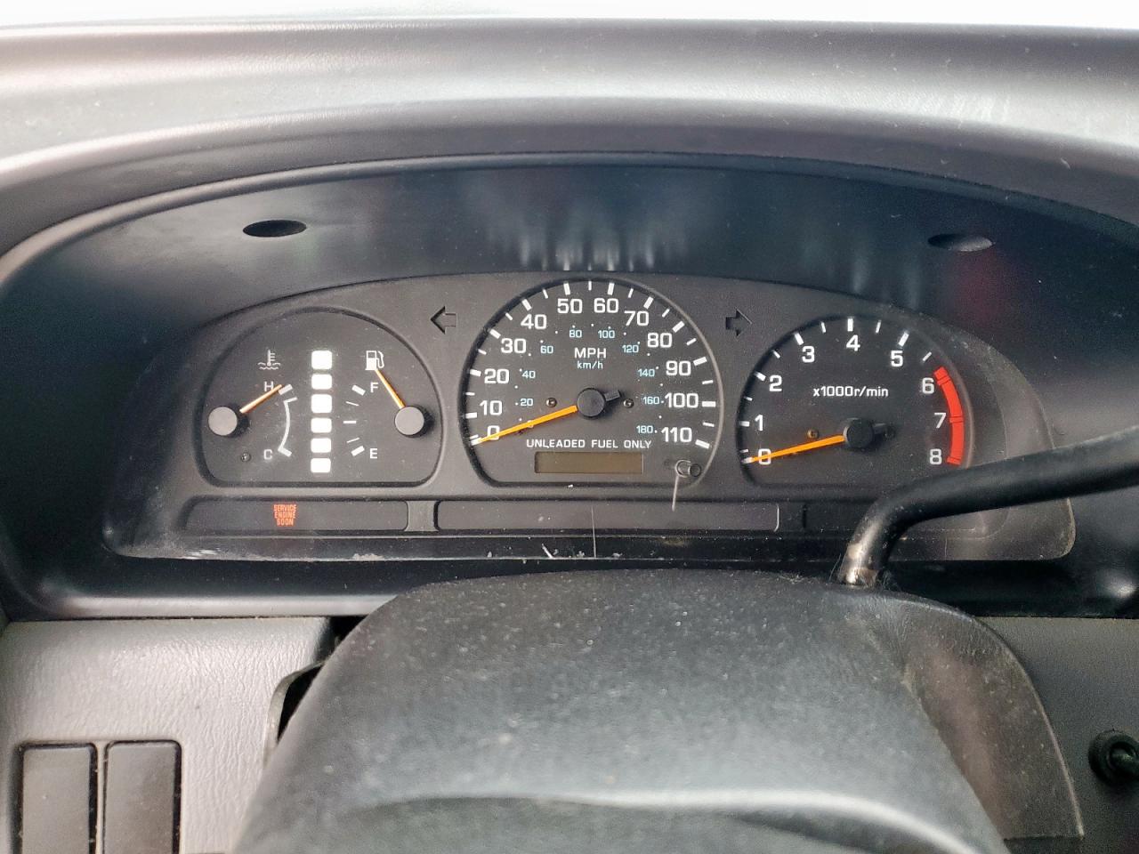 1998 Nissan Navara (Frontier) - Image 9