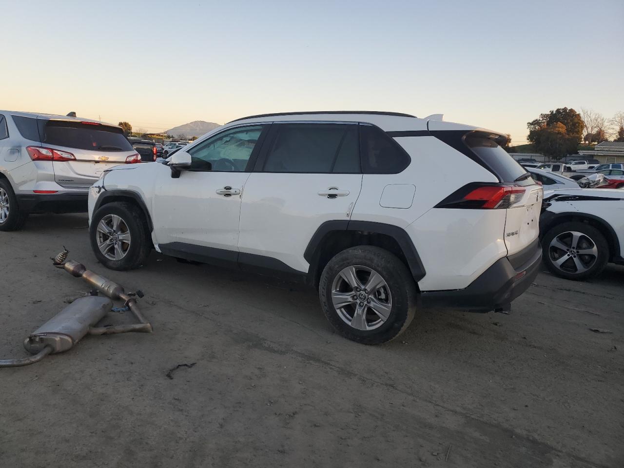 2023 Toyota RAV 4 - Image 2