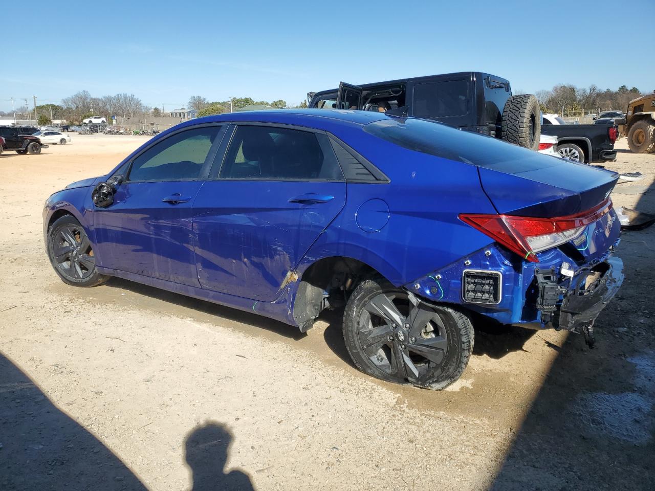 2022 Hyundai Elantra - Image 2