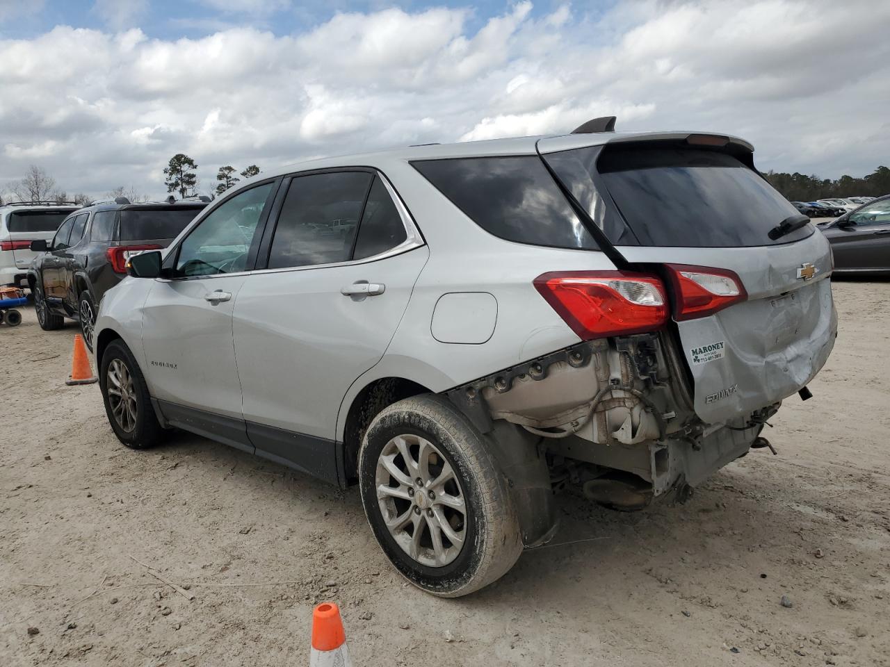 2018 Chevrolet Equinox - Image 2