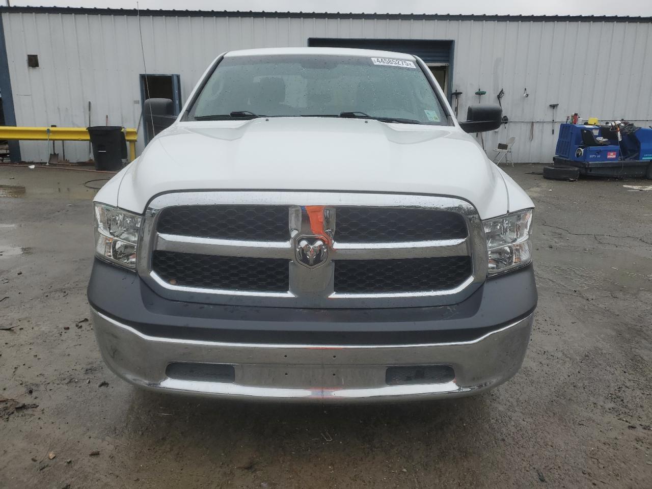 2018 RAM 1500 - Image 5