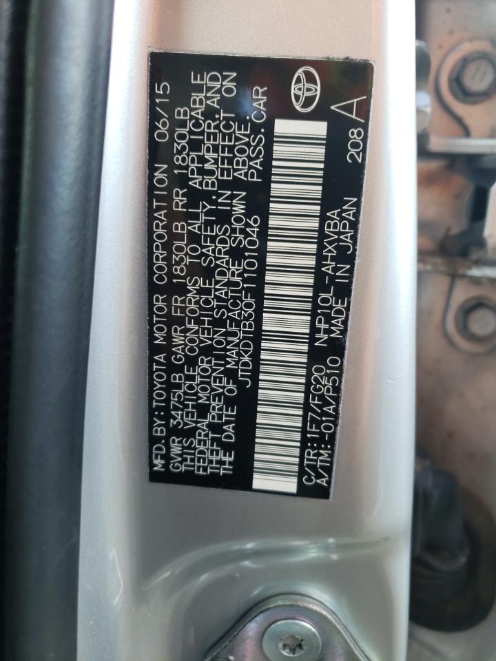 2015 Toyota Prius - Image 12