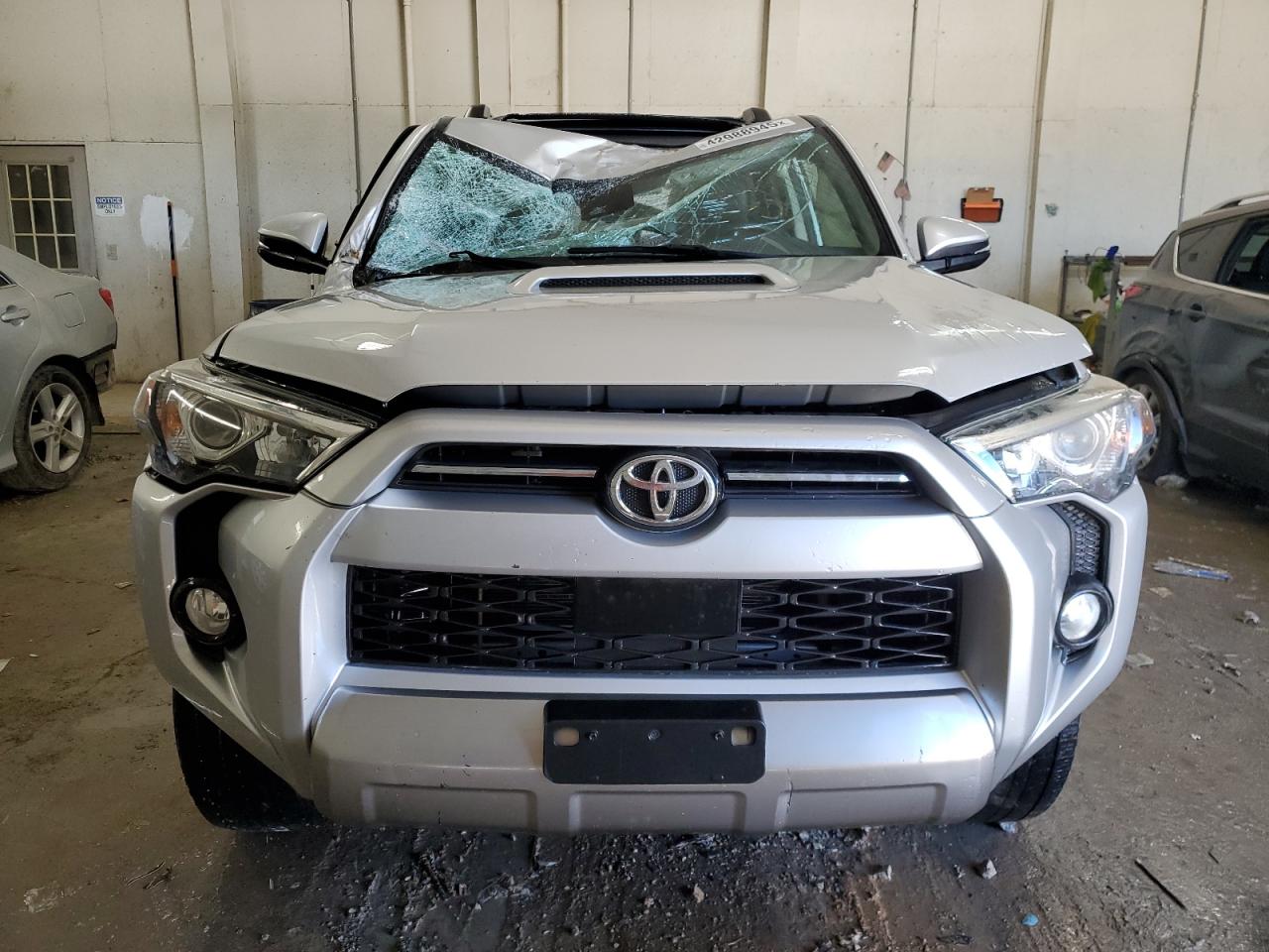 2020 Toyota 4Runner - Image 5