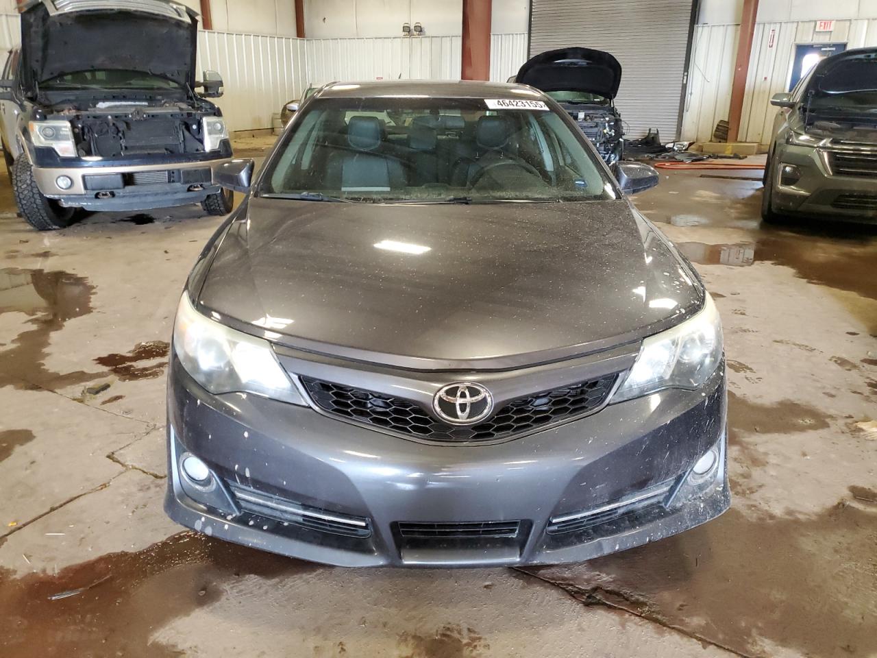 2014 Toyota Camry - Image 5