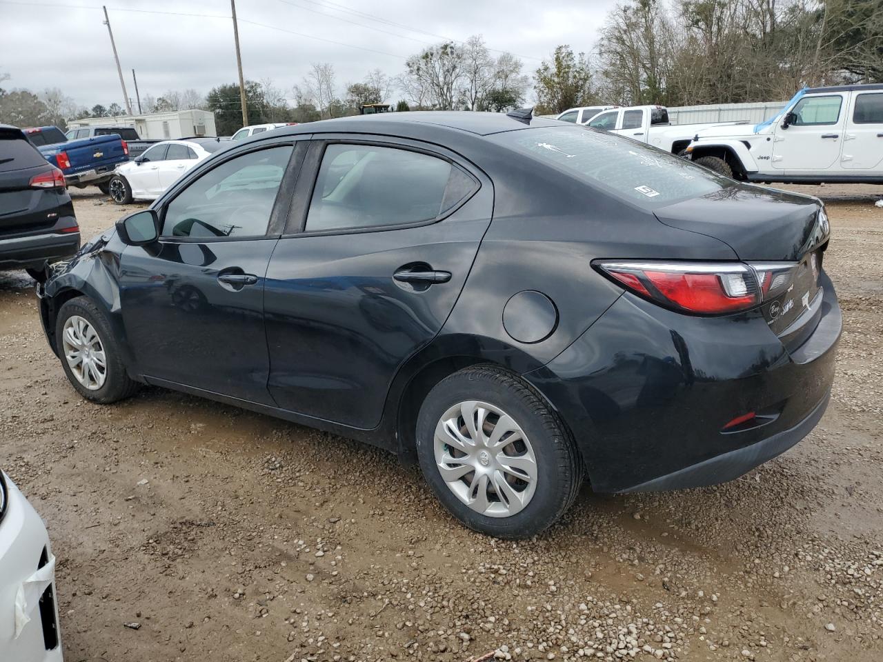 2019 Toyota Yaris - Image 2