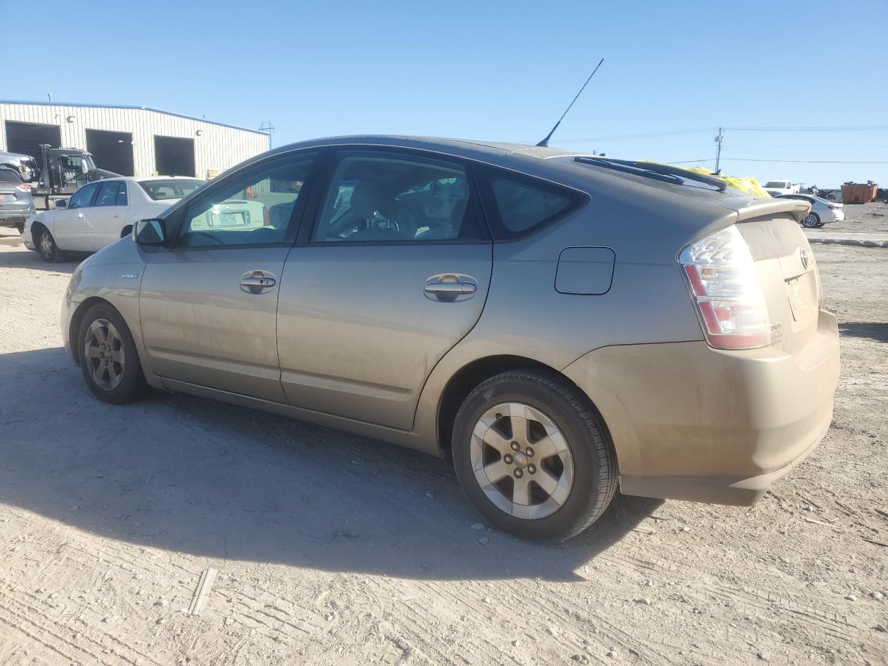 2009 Toyota Prius - Image 2