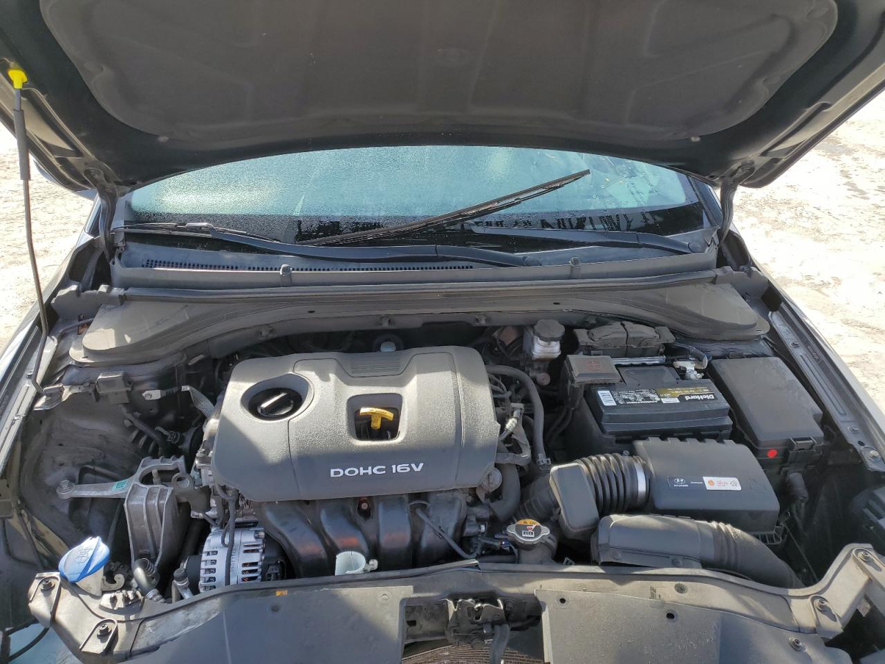 2018 Hyundai Elantra - Image 12