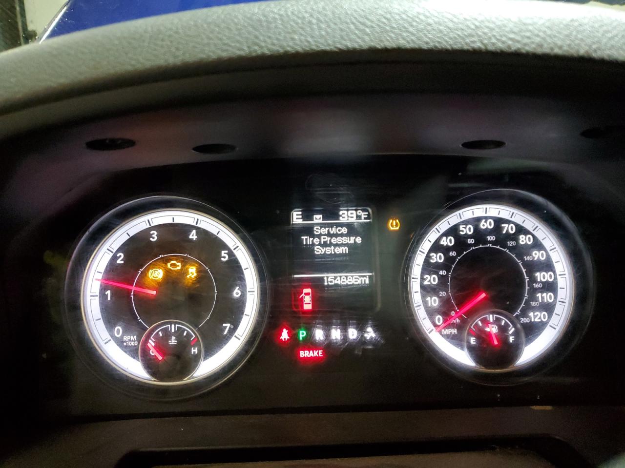 2014 RAM 1500 - Image 9