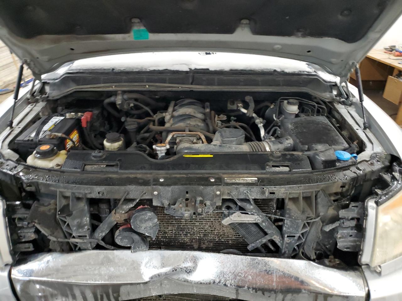 2009 Nissan Titan - Image 11