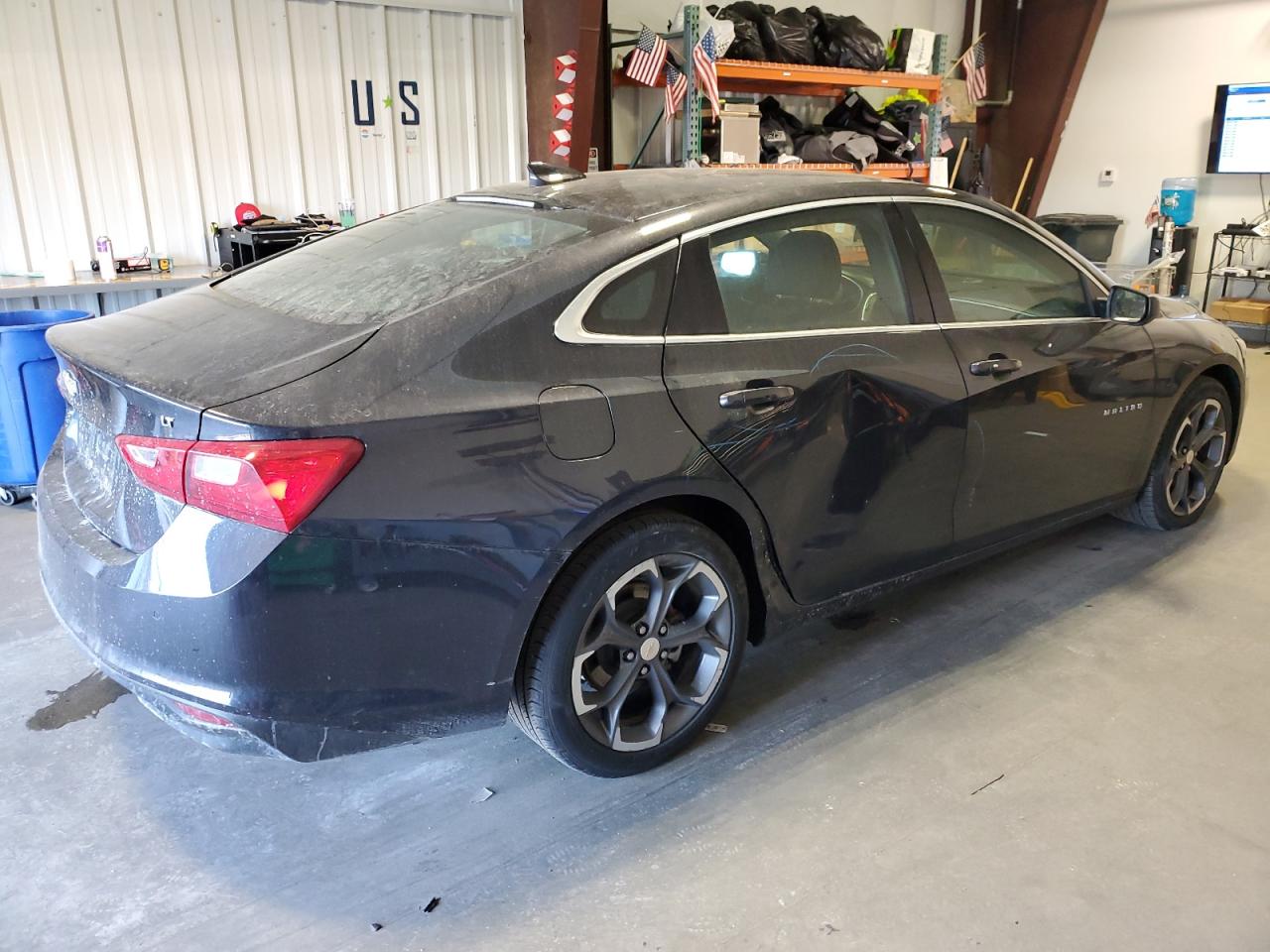 2023 Chevrolet Malibu - Image 3