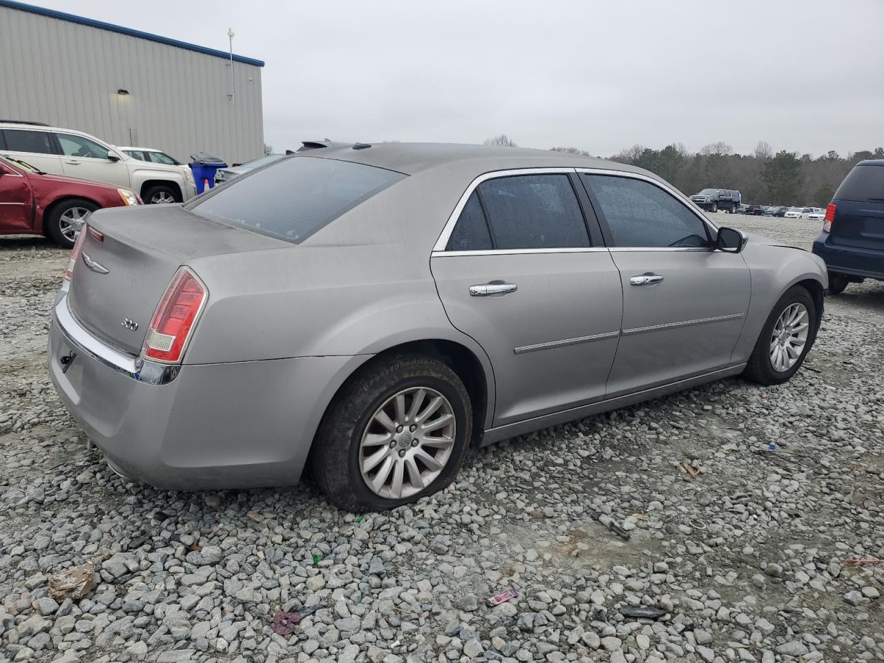 2014 Chrysler 300 - Image 3