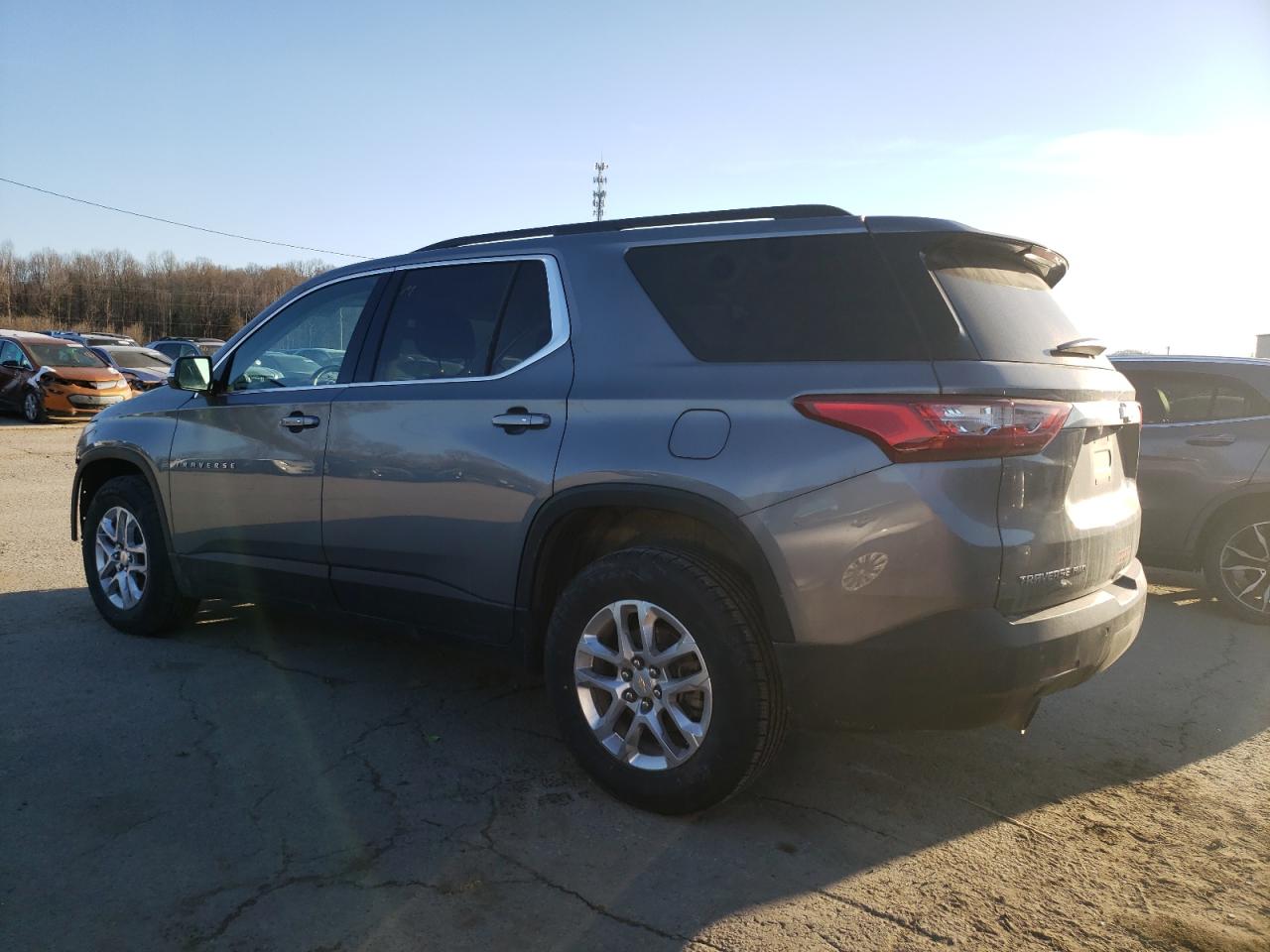 2021 Chevrolet Traverse - Image 2