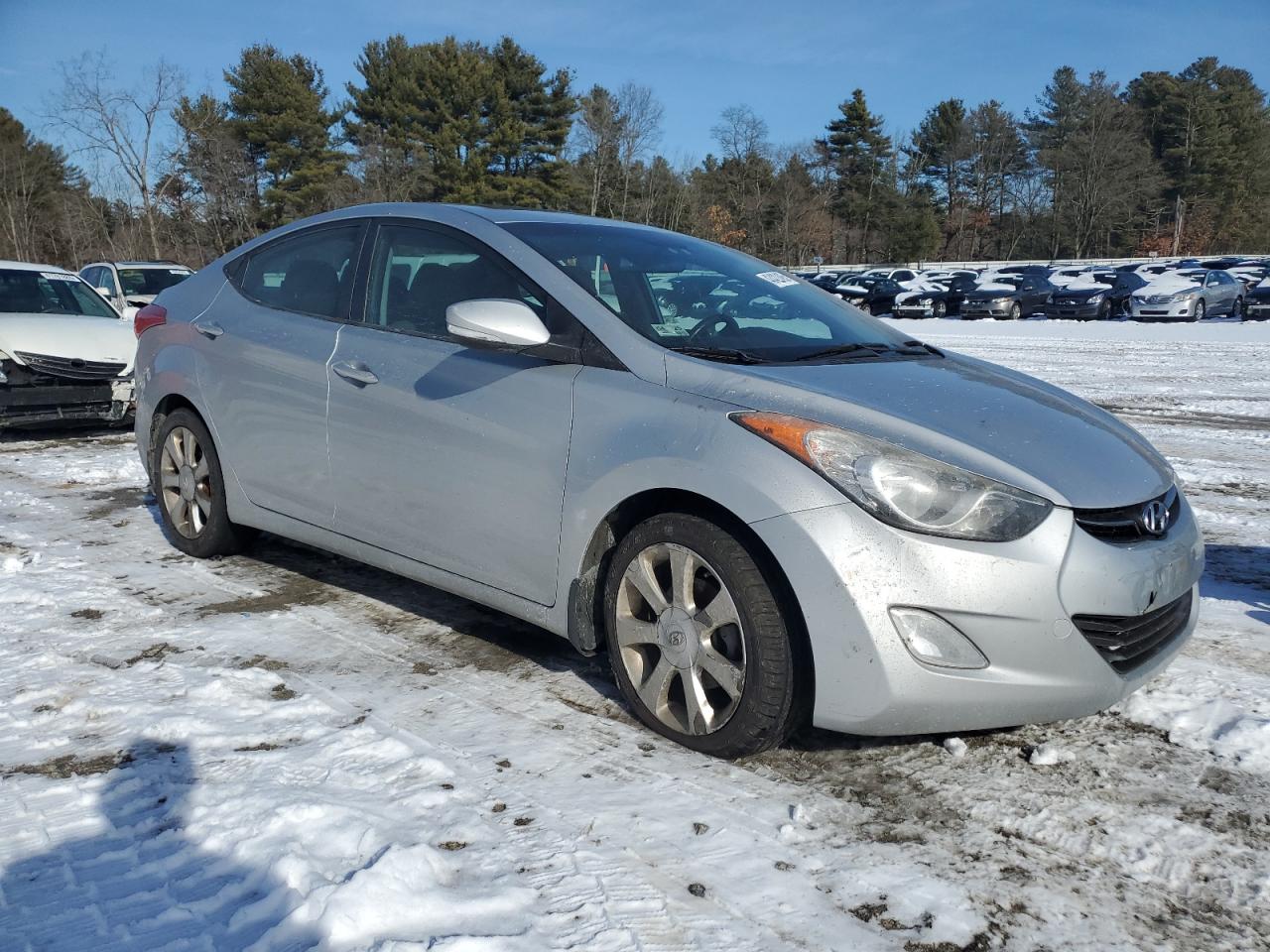 2013 Hyundai Elantra - Image 4
