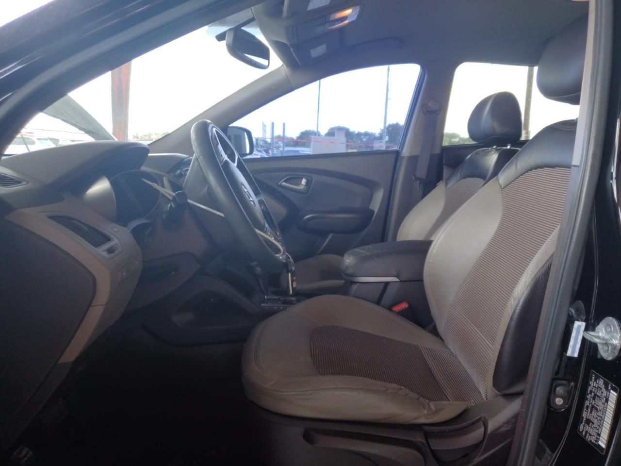 2011 Hyundai Tucson - Image 7