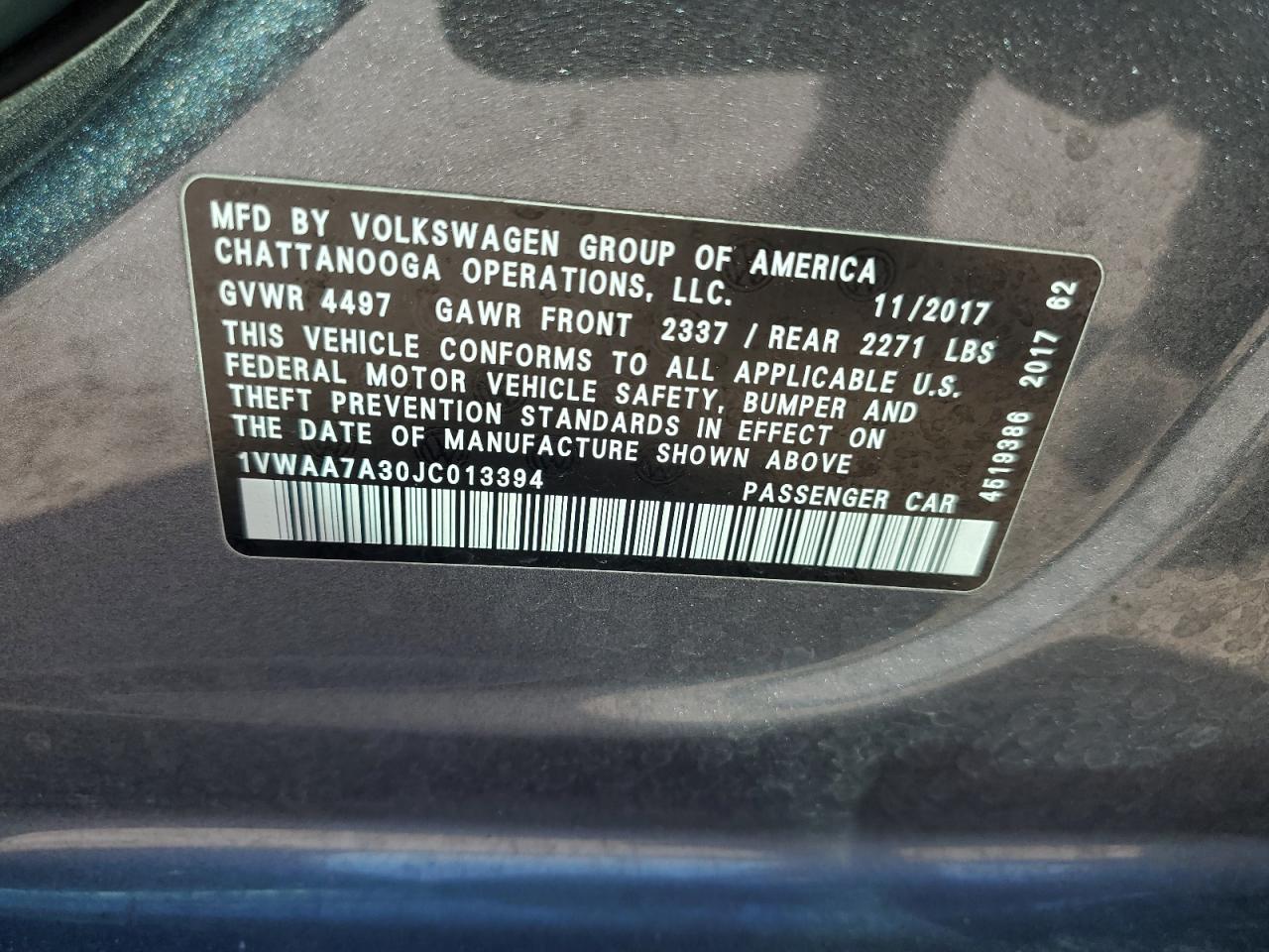 2018 Volkswagen Passat - Image 12
