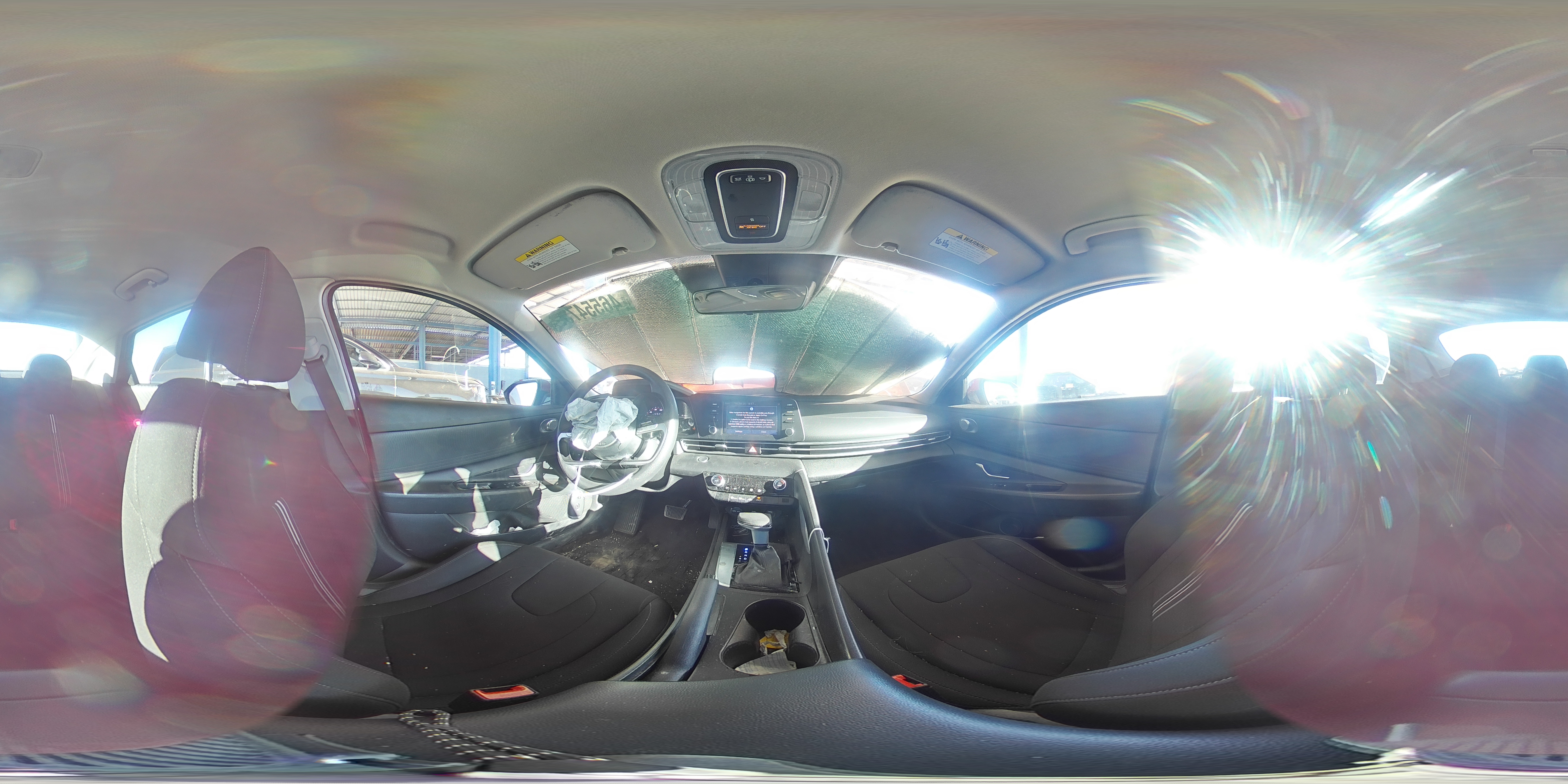 2022 Hyundai Elantra - Image 12