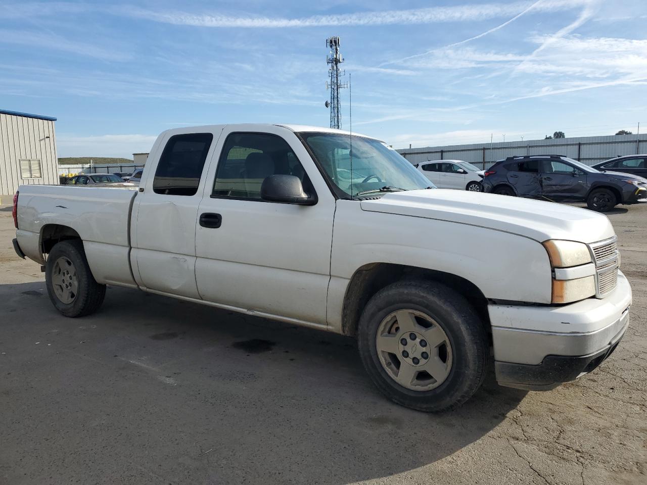 2007 Chevrolet Silverado - Image 4