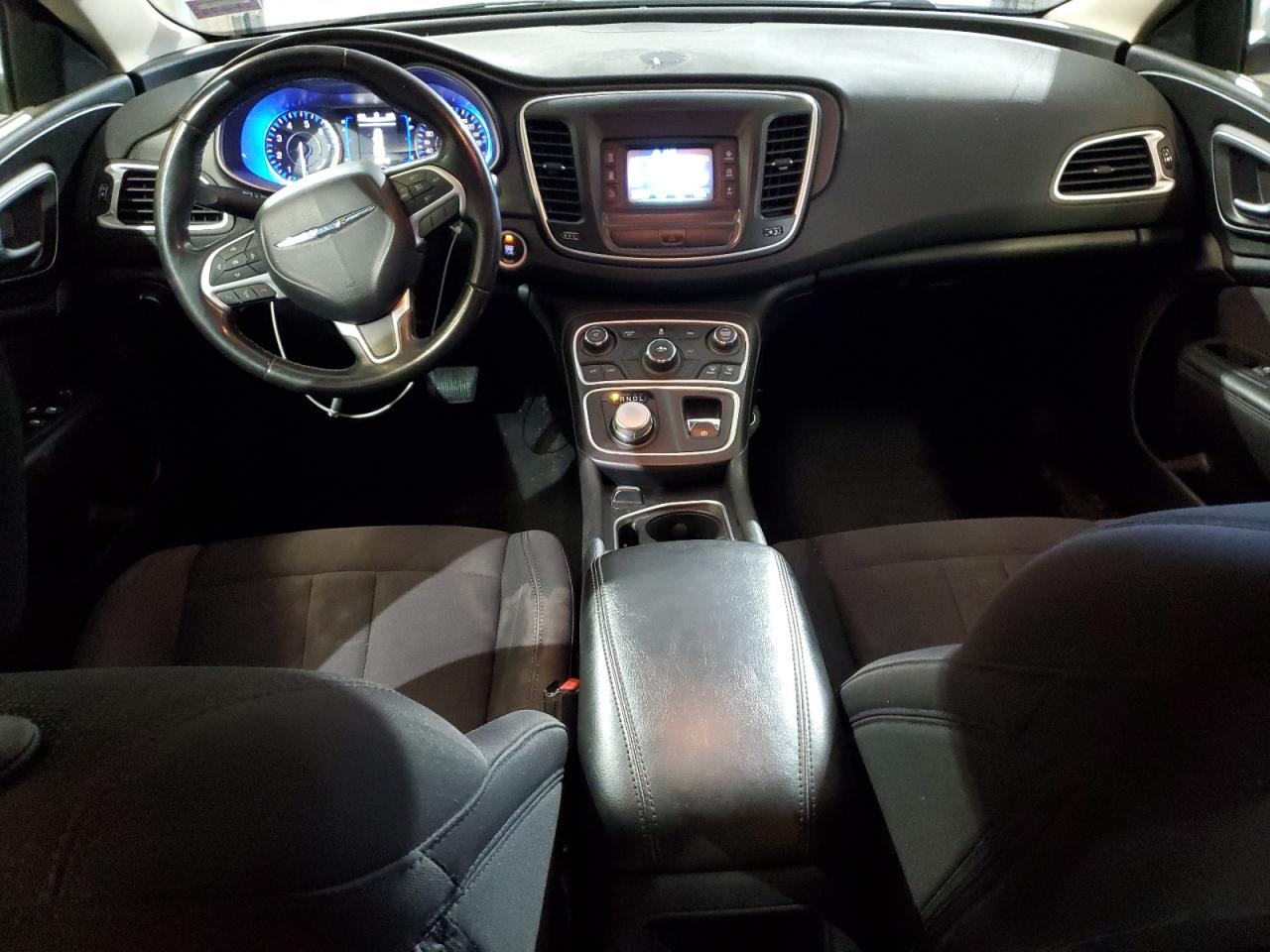 2015 Chrysler 200 - Image 8