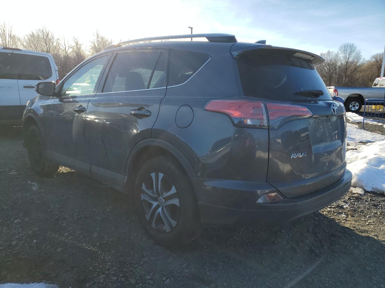 2018 Toyota RAV 4 - Image 2