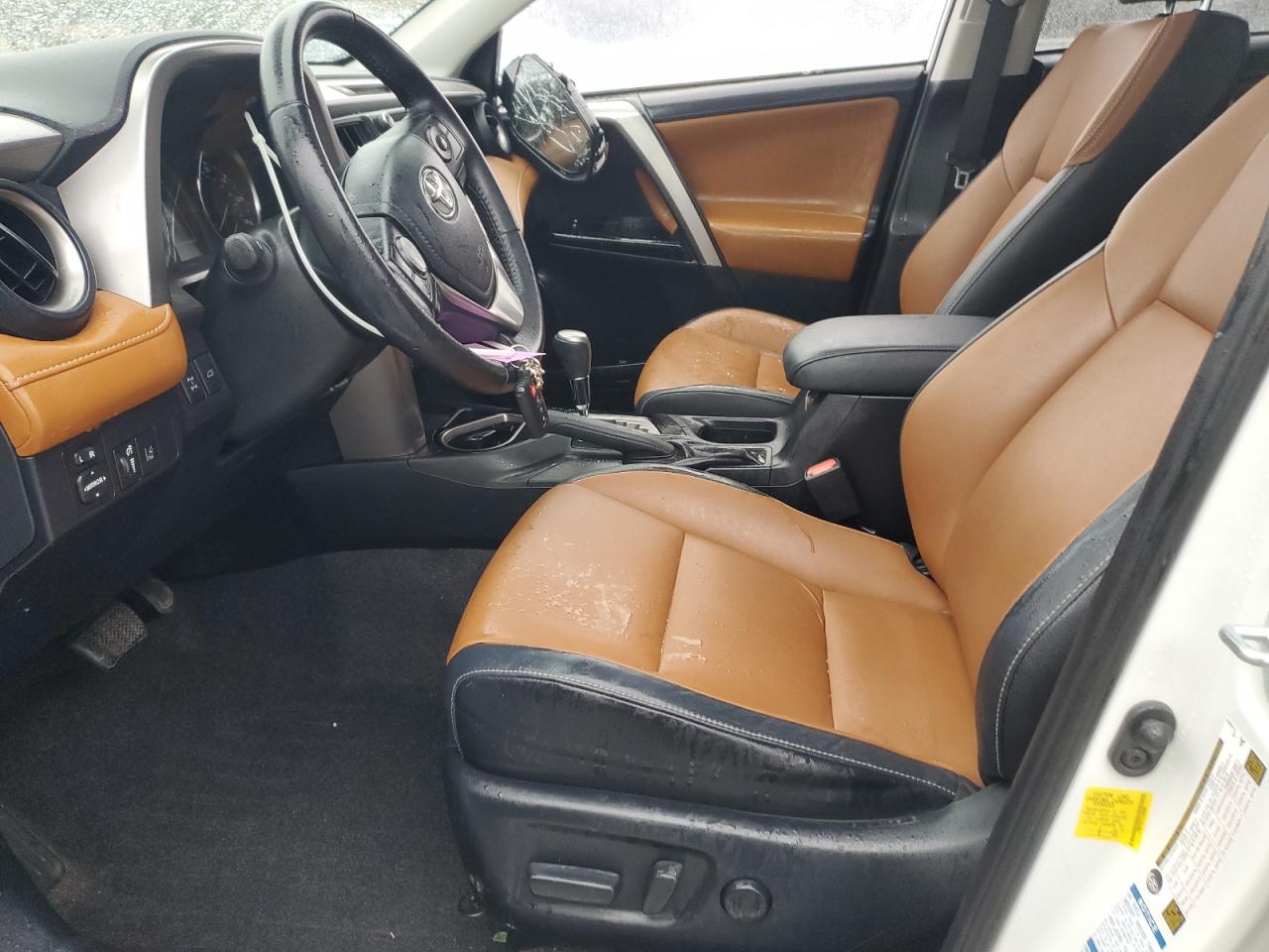 2016 Toyota RAV 4 - Image 7