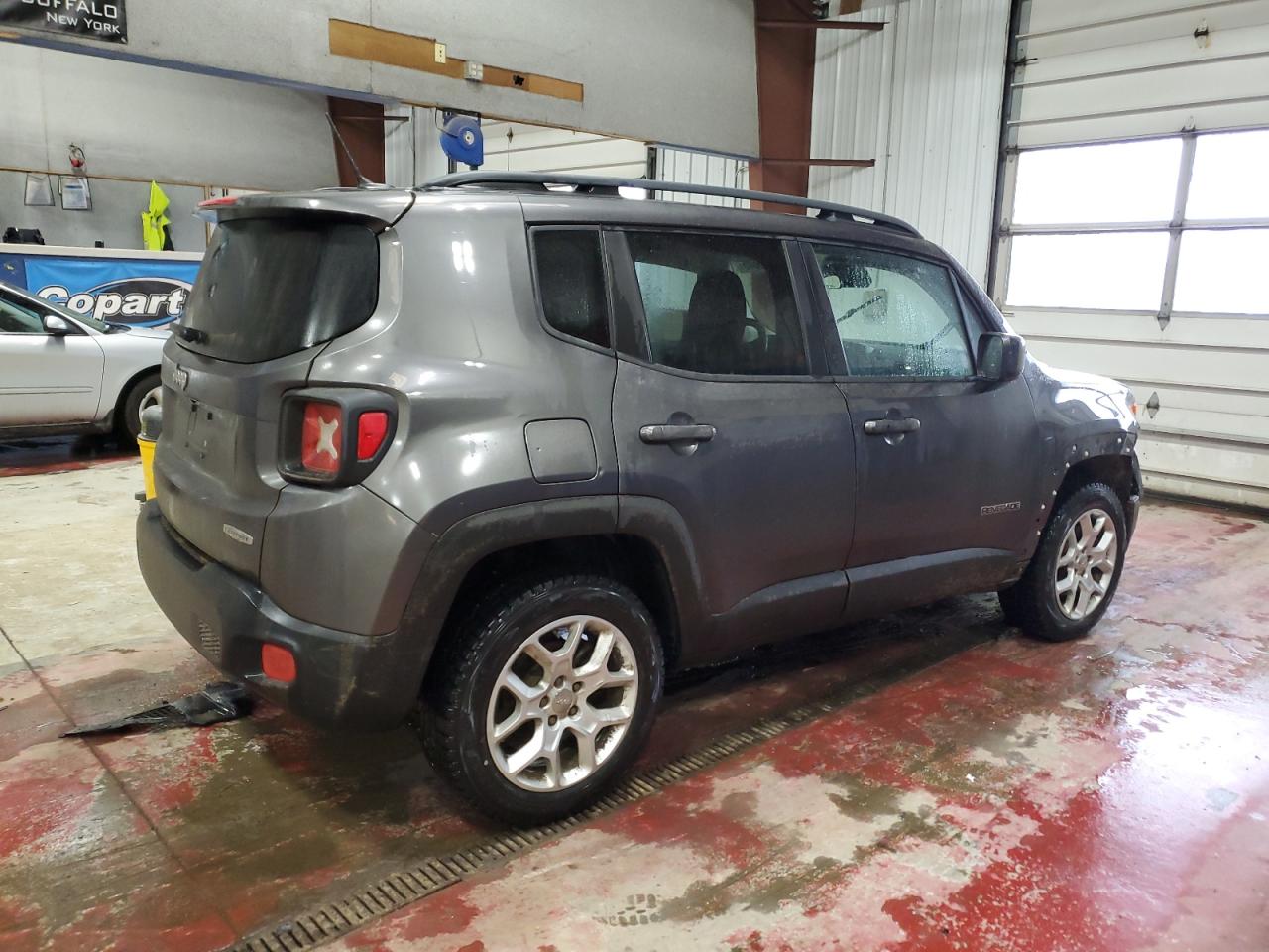 2016 Jeep Renegade - Image 3