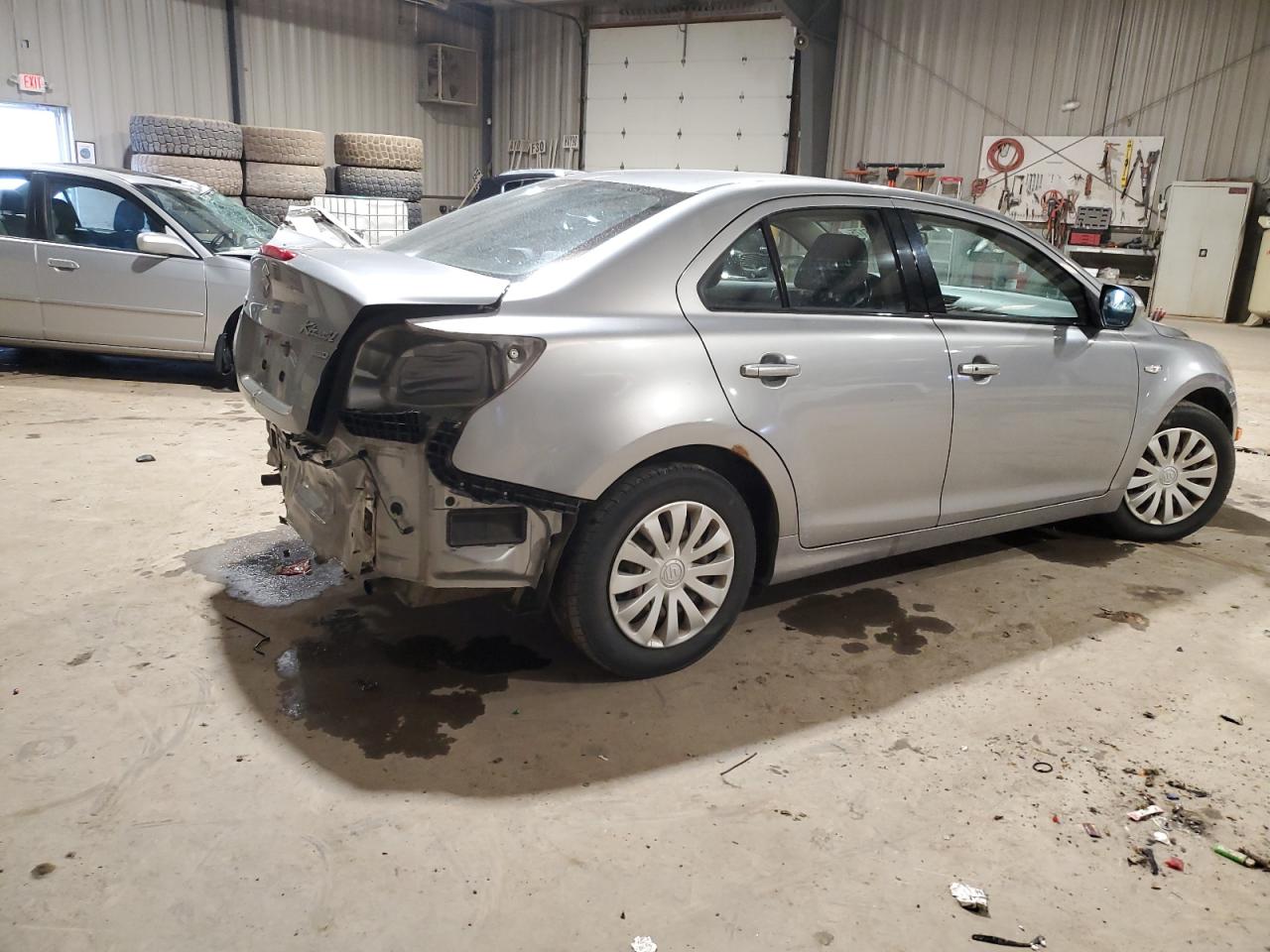 2011 Suzuki Kizashi - Image 3