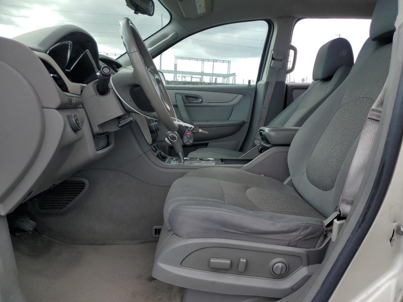 2014 Chevrolet Traverse - Image 7