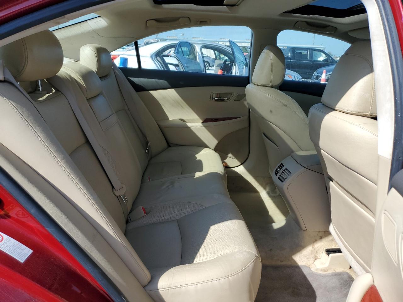 2009 Lexus ES - Image 10