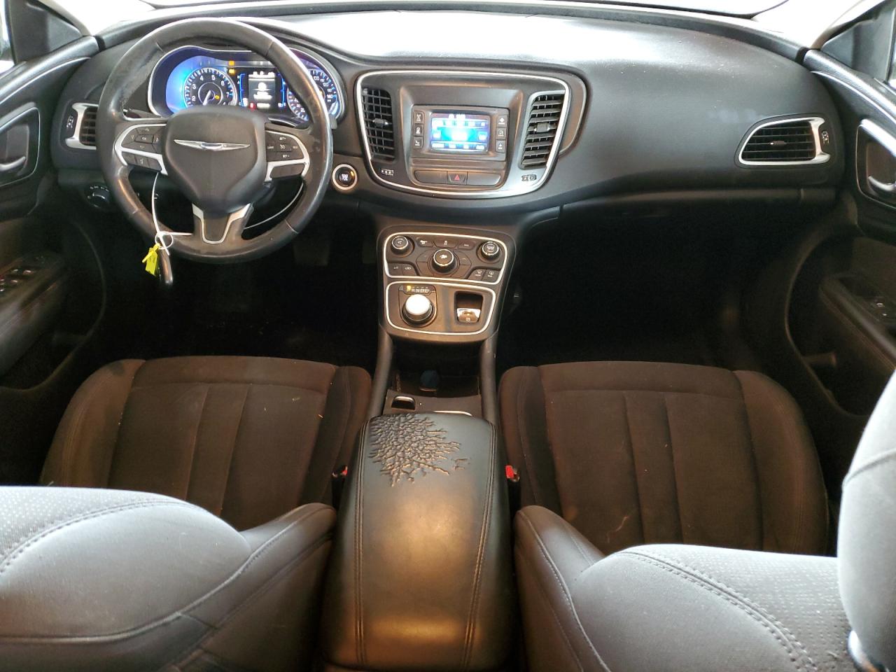 2015 Chrysler 200 - Image 8