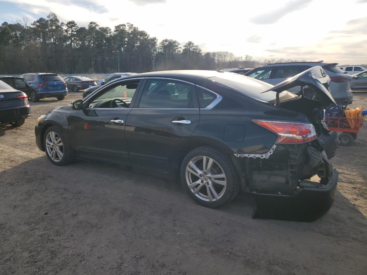 2014 Nissan Altima - Image 2