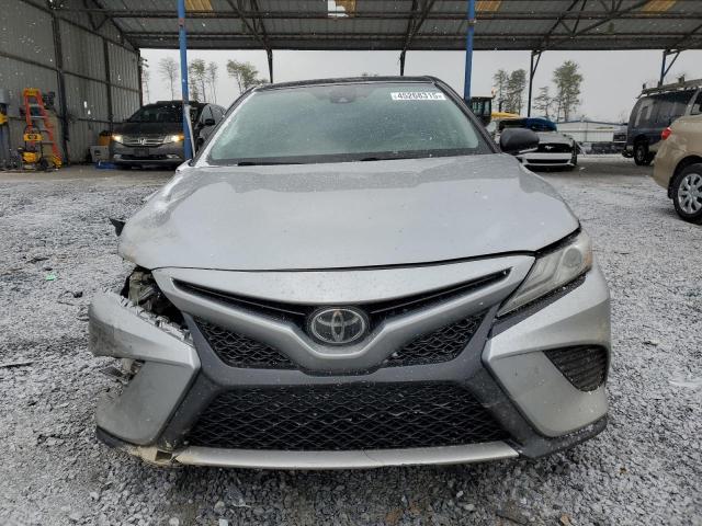  TOYOTA CAMRY 2019 Серебристый