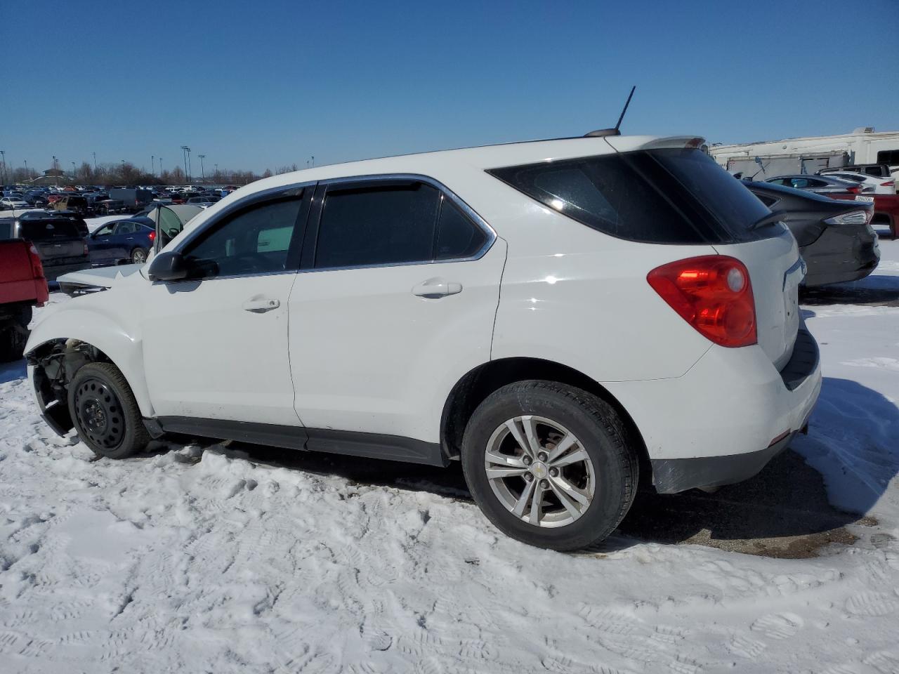 2015 Chevrolet Equinox - Image 2