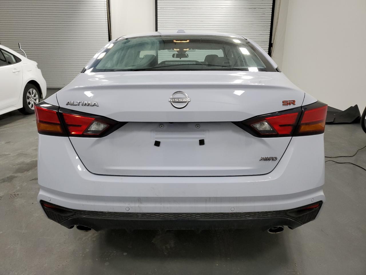 2024 Nissan Altima - Image 6