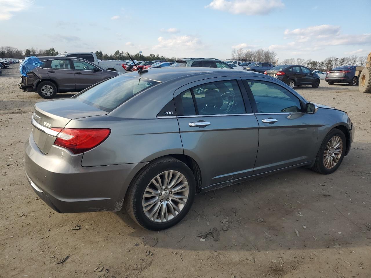 2011 Chrysler 200 - Image 3