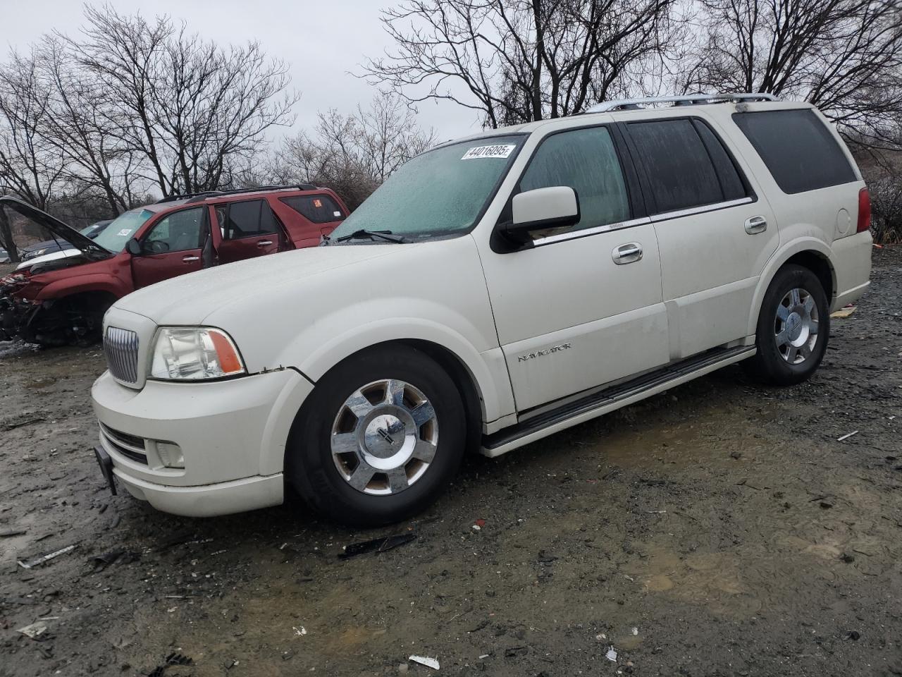 2006 Lincoln Navigator - Image 1