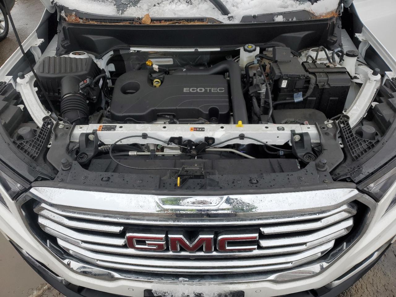 2022 GMC Terrain - Image 12
