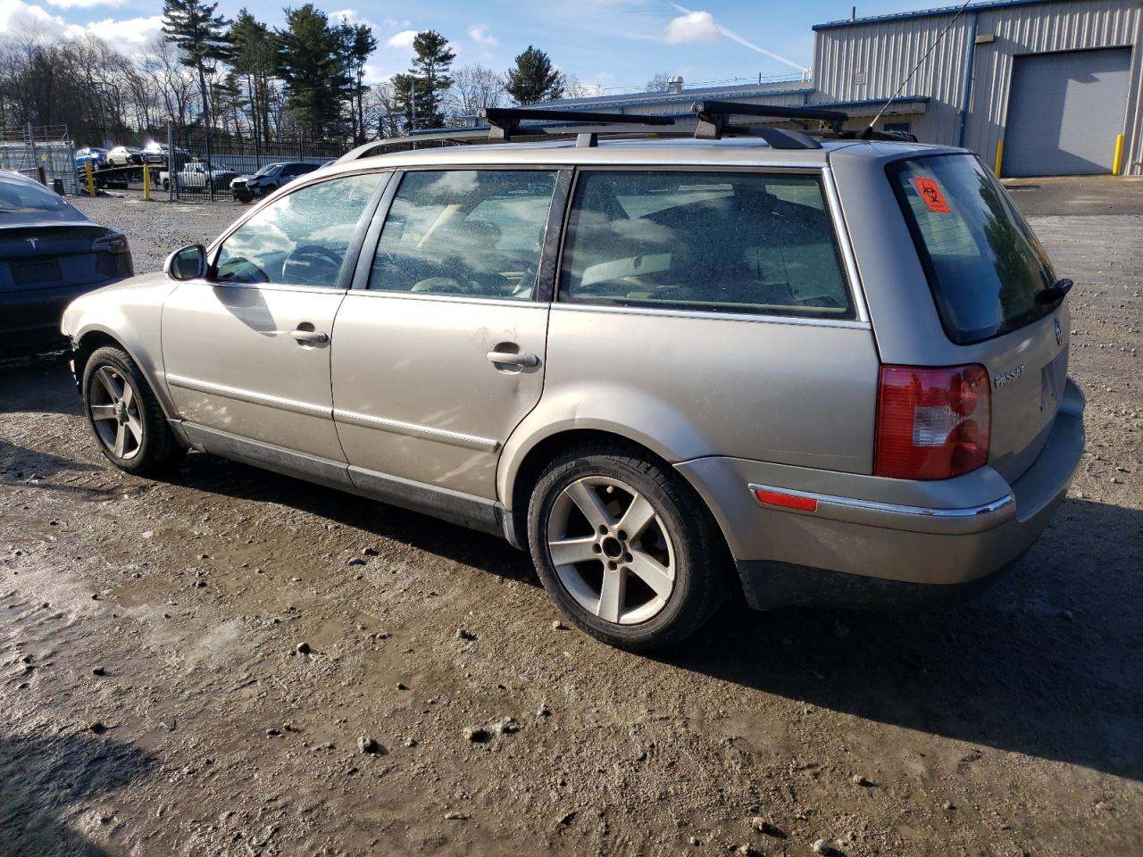 2004 Volkswagen Passat - Image 2