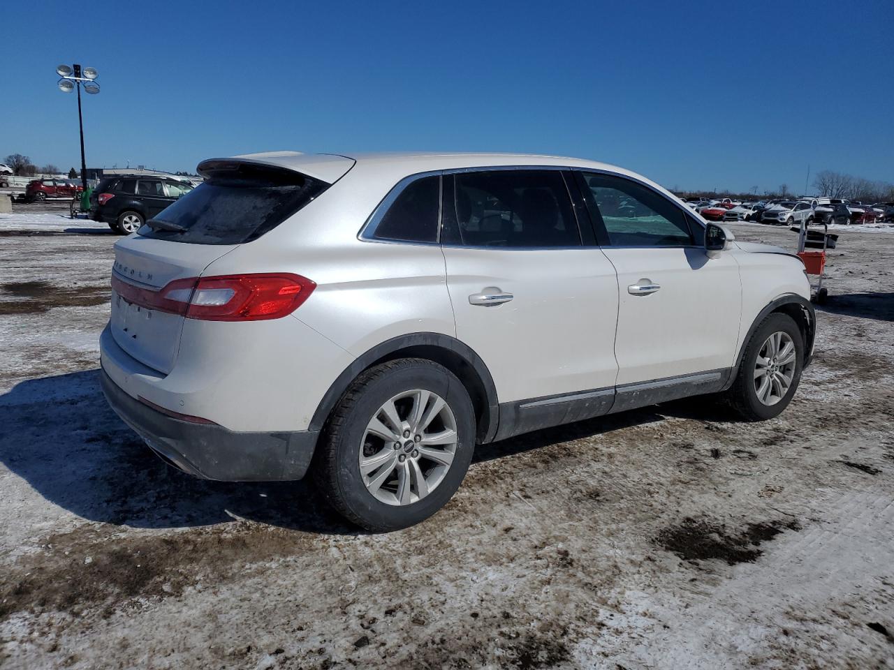 2016 Lincoln MKX - Image 3
