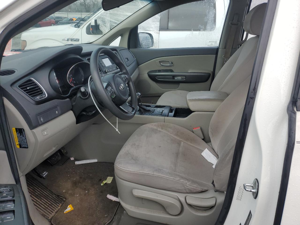 2016 Kia Sedona - Image 7