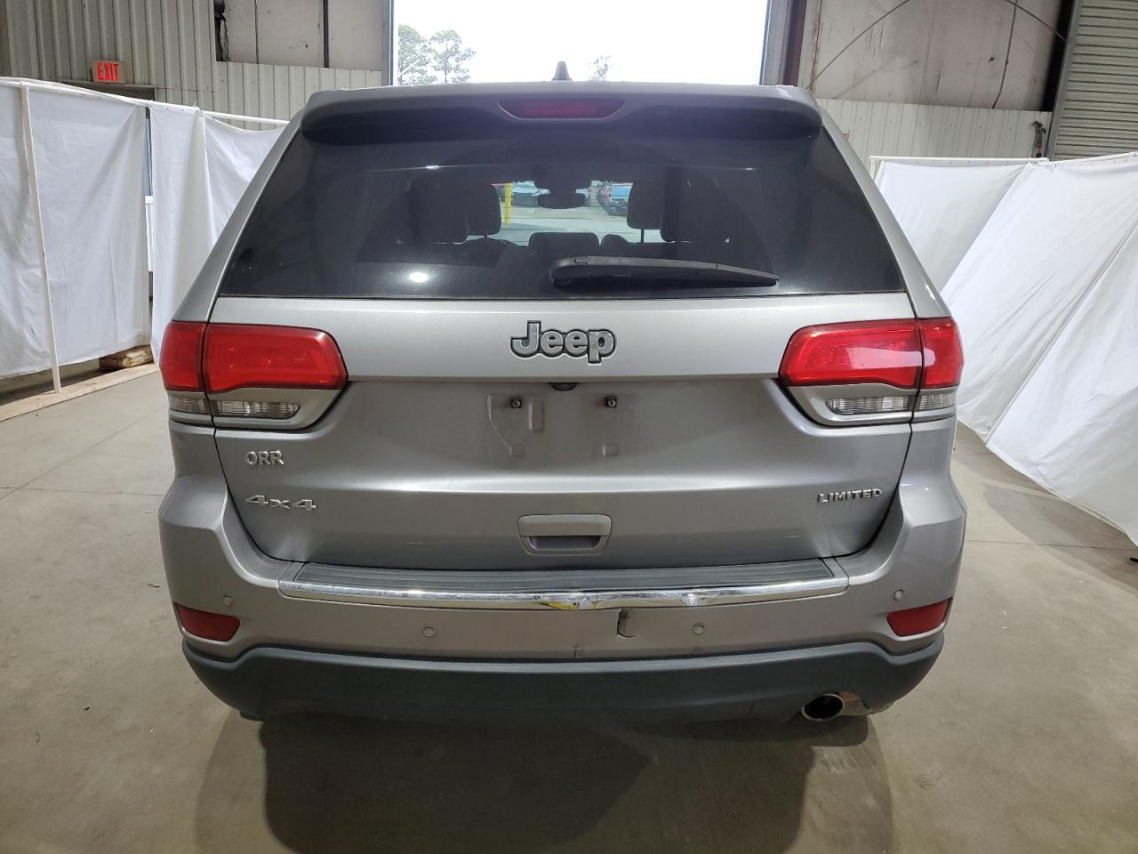 2017 Jeep Grand Cherokee - Image 6