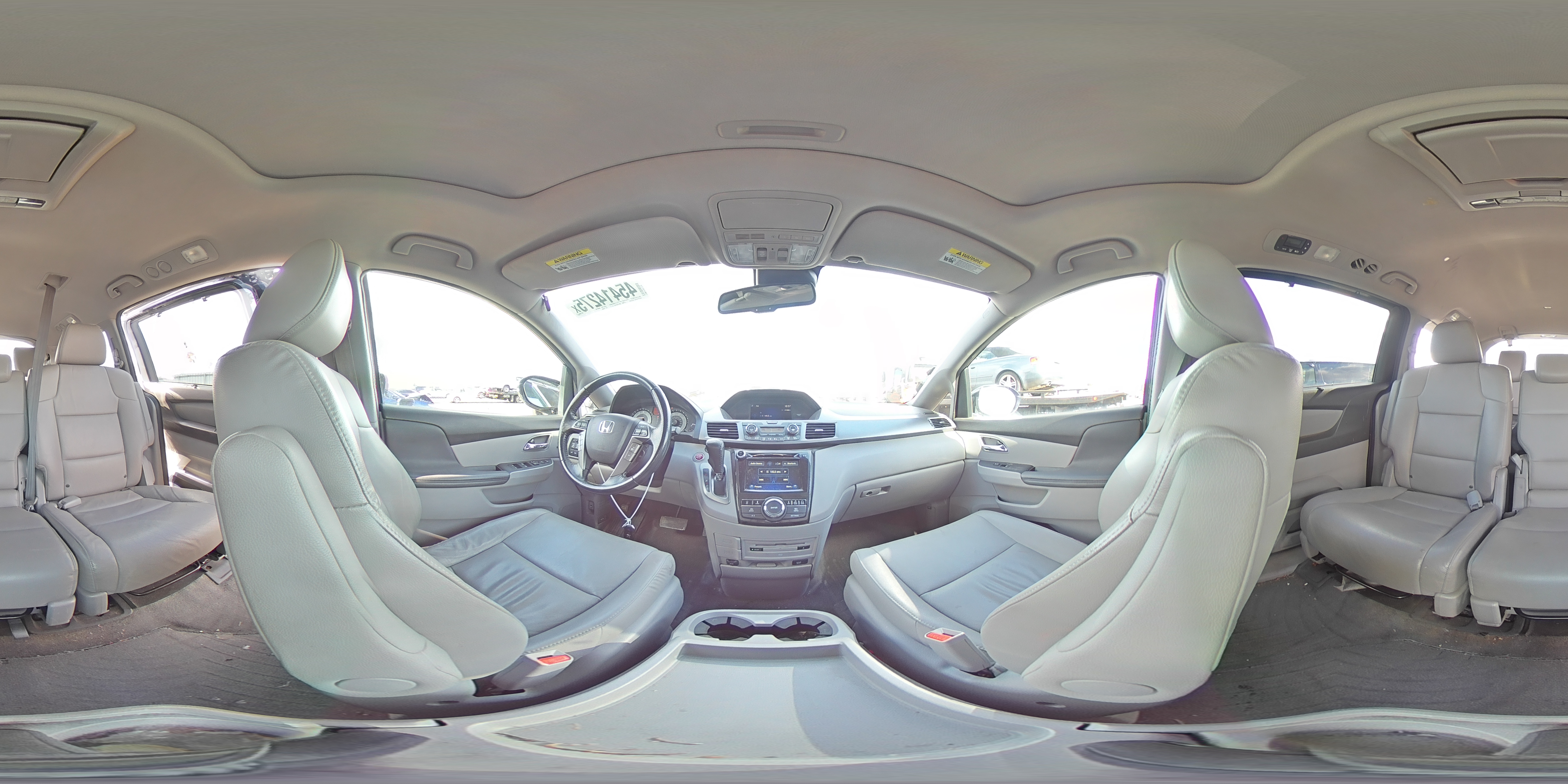 2015 Honda Odyssey - Image 14