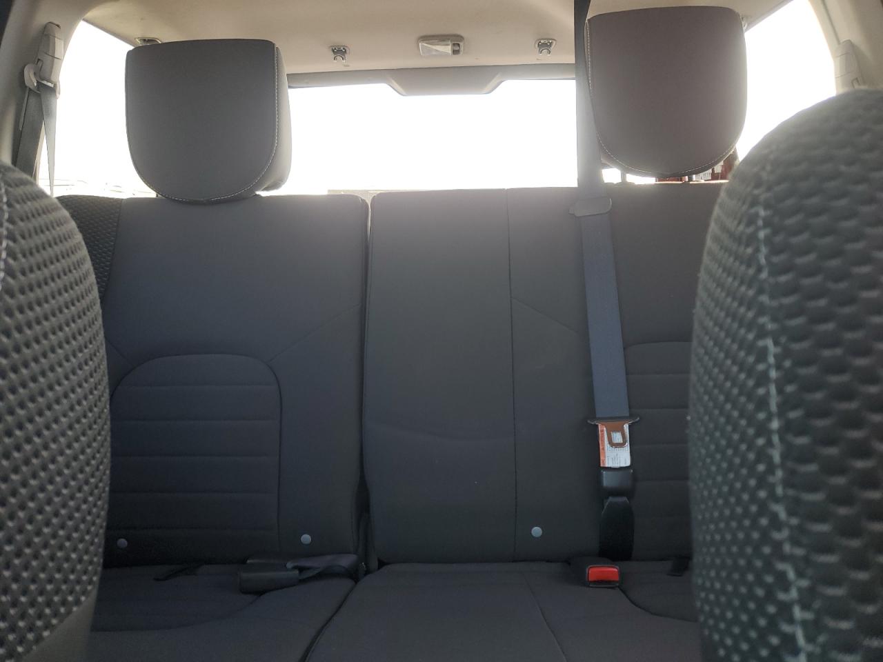 2015 Nissan XTerra - Image 10