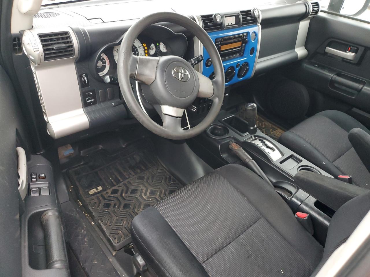 2007 Toyota FJ Cruiser - Image 8