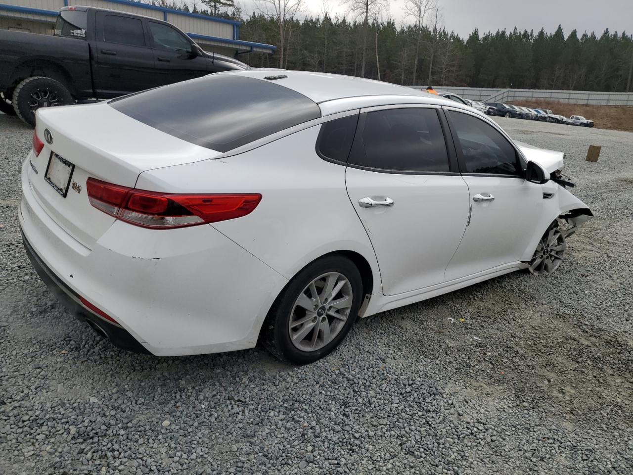 2017 Kia Optima - Image 3